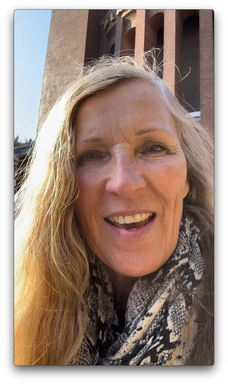 Durchsetzungskraft im Management, Führung zwischen Team und Vorgesetzten, Carla Eggen