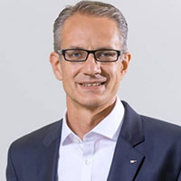 Portraitfoto von Dr. Jörg Koschate